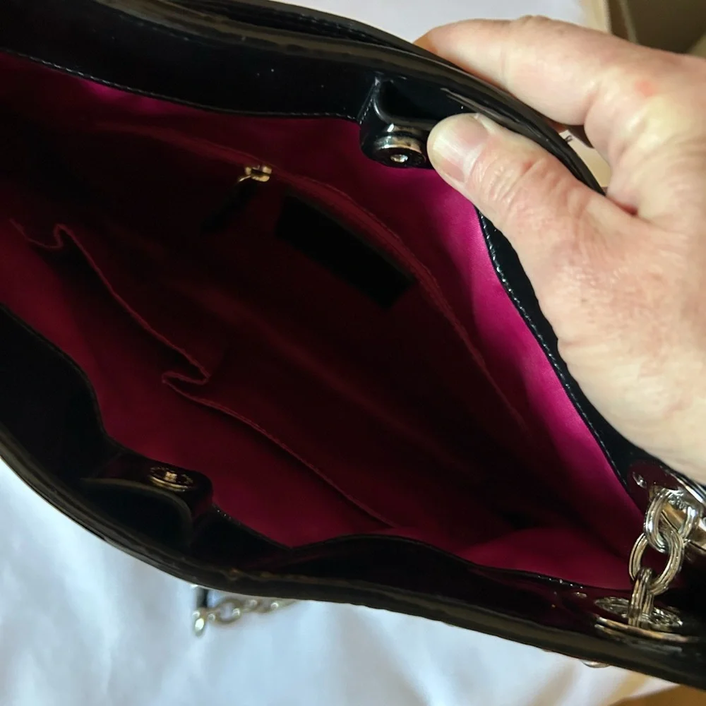 NWOT Coach Black Poppy Liquid Gloss Quilted Black Patent Leather Shoulder Bag. - Picture 3 of 4